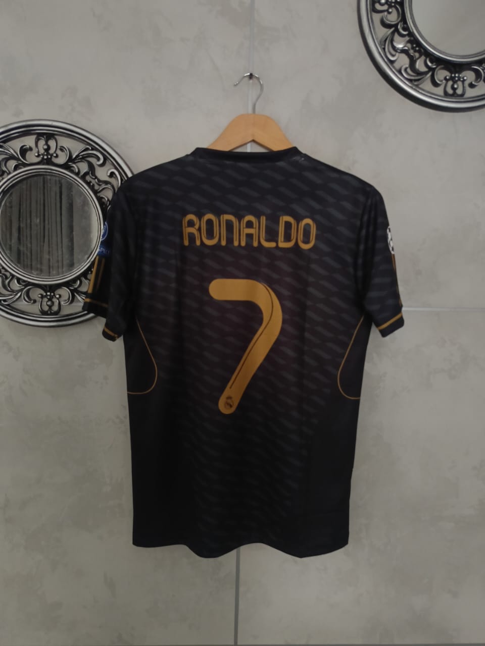 Real Madrid 2011–12 Away – Ronaldo Edition (Half Sleeve, Embroidered Crest) ⚫🐐⚽ (Copy)