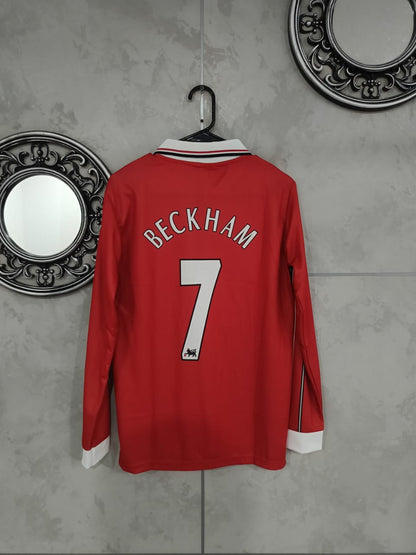 Manchester United 1998–99 Home – Beckham Edition zip collar(Full Sleeve, Retro Embroidered Premium) 🔴⚽🔥 (Copy)