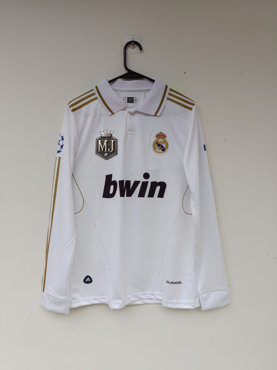 Real Madrid 2011–12 Home – Legends Edition (Full Sleeve, Embroidered Crest) ⚪👑⚡